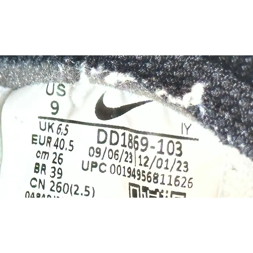Nike Dunk High DD1869-103 Athletic Sneaker Womens 9 White Leather Gym Training